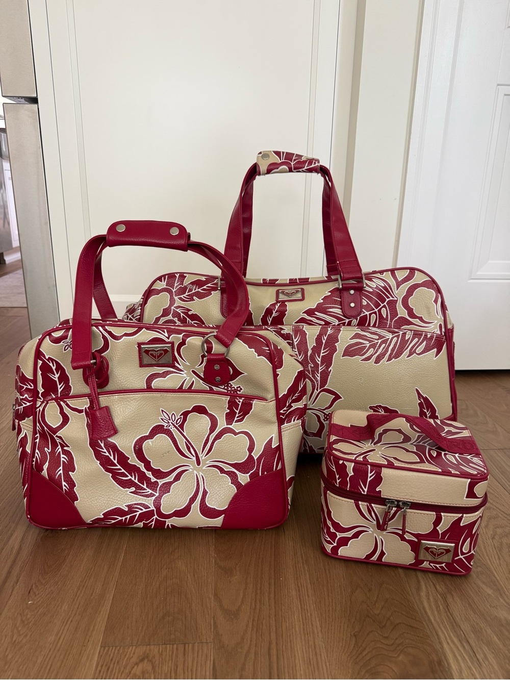 Vintage Y2K Roxy Floral Luggage Set